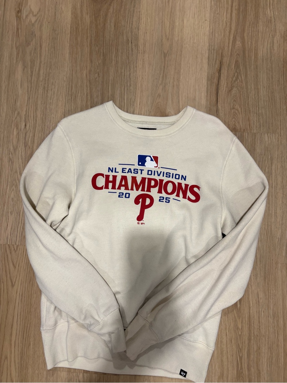 Philadelphia Phillies NL East Champions Crewneck Sweatshirt - Cream